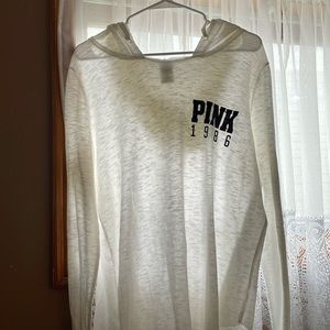 Pink Sweater! Would be nice as a beach sweater. Size Large